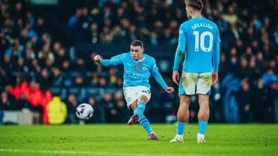 $!Phil Foden dirige la victoria del Manchester City ante el Aston Villa