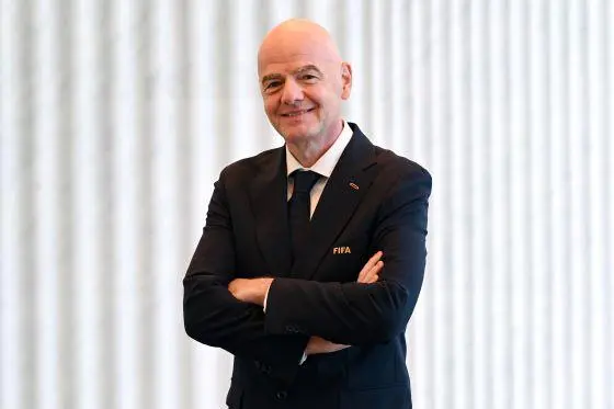 Italia tampoco apoya a Infantino.