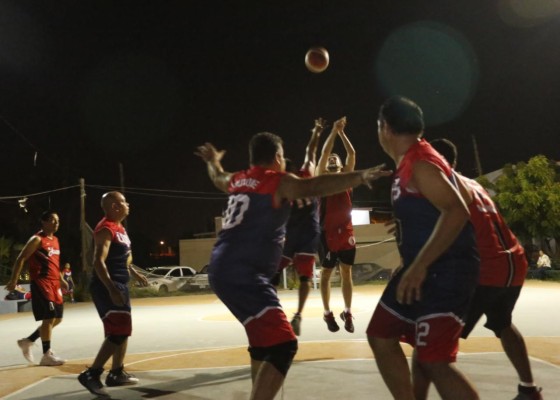 Se disputó una jornada más del Torneo Veteranos de Baloncesto Municipal.