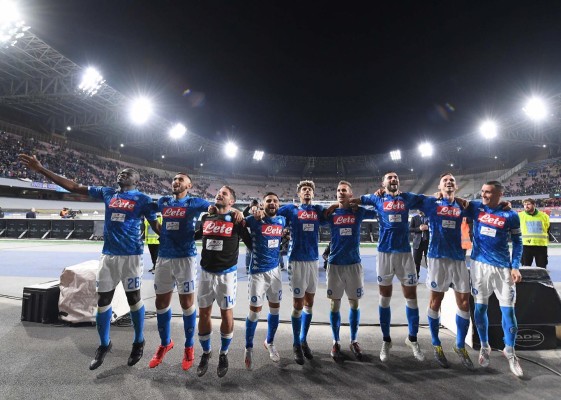 Nápoles golea al Inter para consolidarse como sublíder de la Serie A