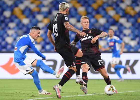 El Nápoles de Chucky Lozano y el Milán firman tablas en la Serie A