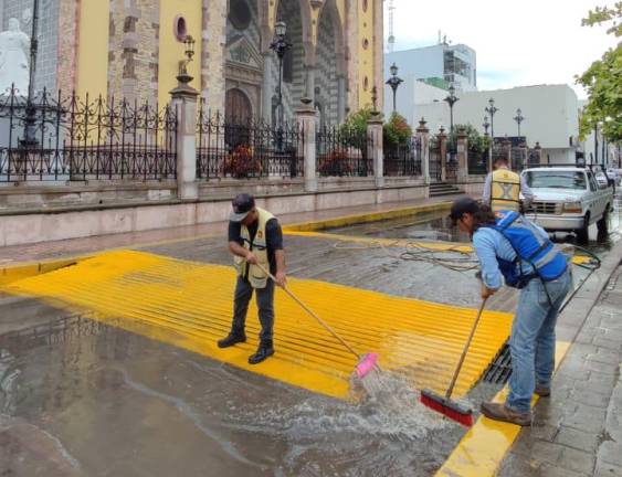 Bienestar Municipal justifica costo de paso peatonal frente a la Catedral de Mazatlán