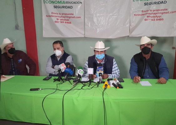 Faustino Hernández celebra pago de cosechas a productores defraudados por Multigranos