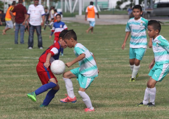 Definen cinco de las siete finales de la Copa TVP en tiros de penalti