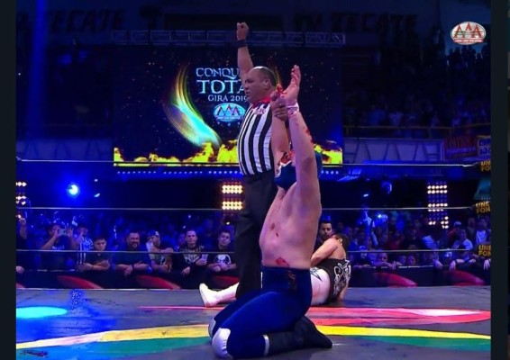 Blue Demon Jr. se llevó la Copa Hijo del Perro Aguayo ante Wagner