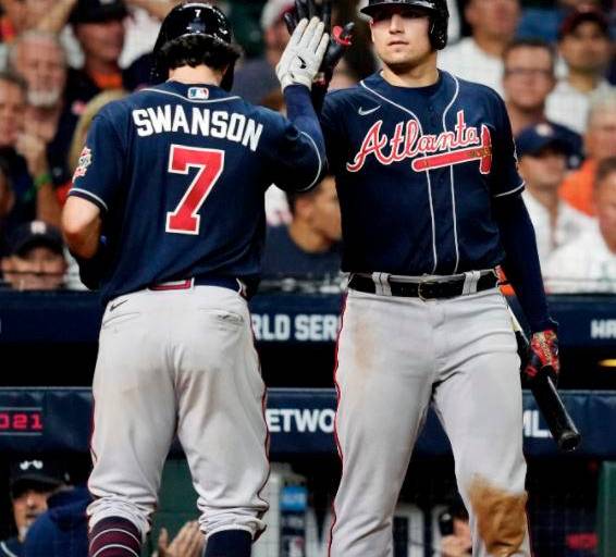 Bravos ganan el primero de la Serie Mundial por 6-2 ante Astros