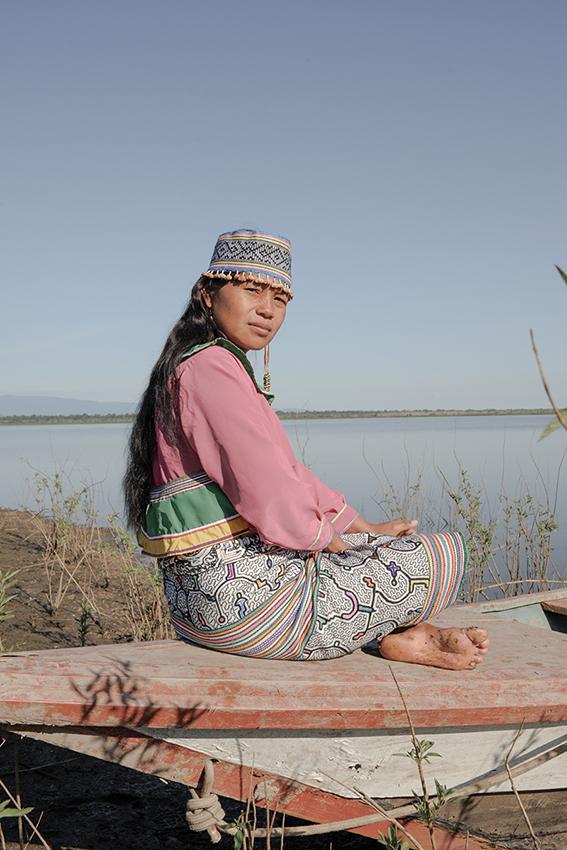 $!“The land flew away” (La tierra se fue volando) - Femgrafía.