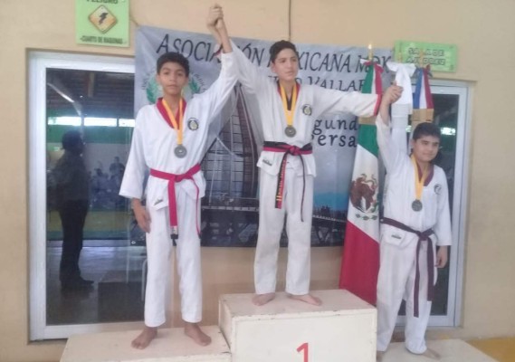 Escuinapense se cuelga la plata en Segunda Copa MDK Puerto Vallarta