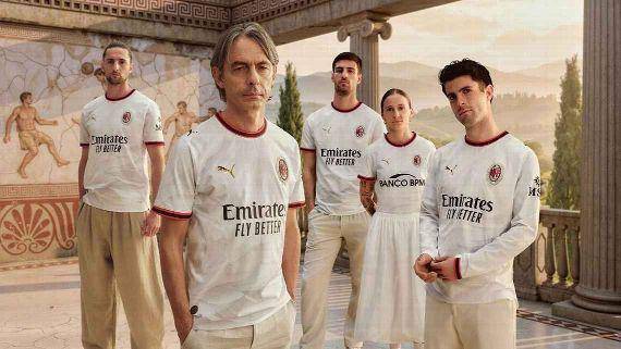 El AC Milan presentó su jersey de visita para la próxima temporada con el legendario Filippo Inzaghi y el actual delantero del equipo, Christian Pulisic, como figuras principales.