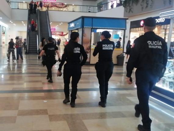 $!Refuerzan vigilancia en zonas comerciales por Nochebuena y Navidad en Culiacán