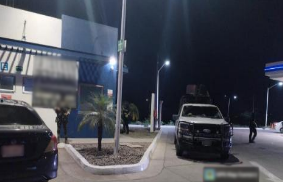 $!Confiscan 900 mil litros de combustible en cateo a 7 gasolineras de Los Mochis