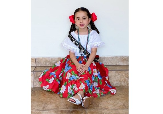 Colegio del Valle, se une a la celebración