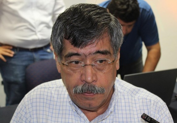 Enfrentamiento entre candidatos distrajo a ciudadanos de propuestas: Loza Ochoa
