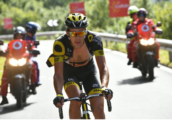 Calmejane gana cuarta etapa de la Vuelta