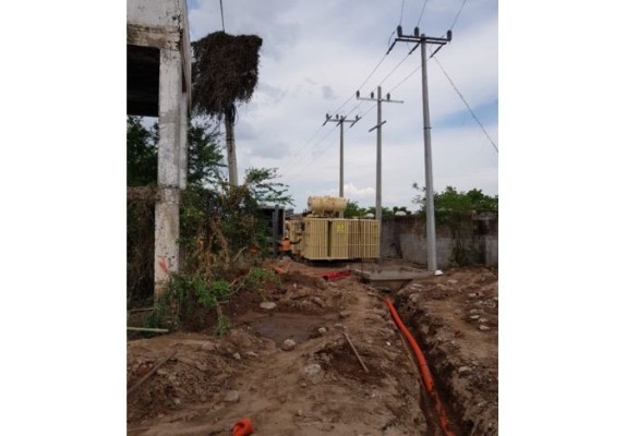 Se compromete CFE a reparar el daño a los afectados por el apagón del sector norponiente de Culiacán