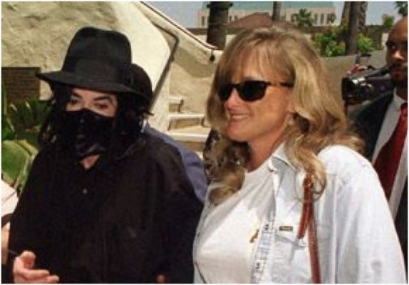 Michael Jackson y Debbie Rowe.