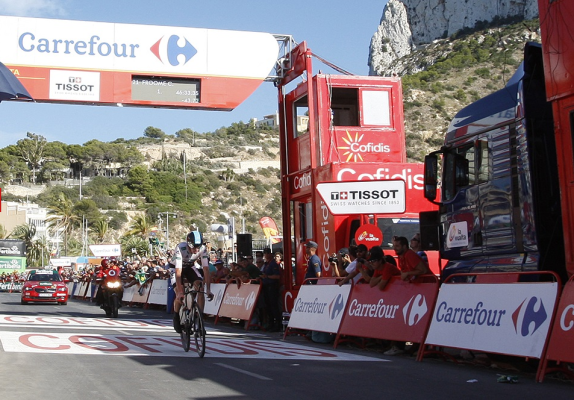 Froome gana contrarreloj y se acerca a Quintana en La Vuelta