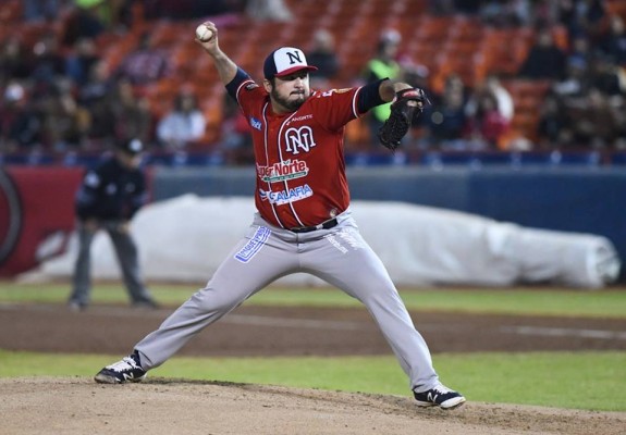 Marco Carrillo despluma a los Águilas de Mexicali