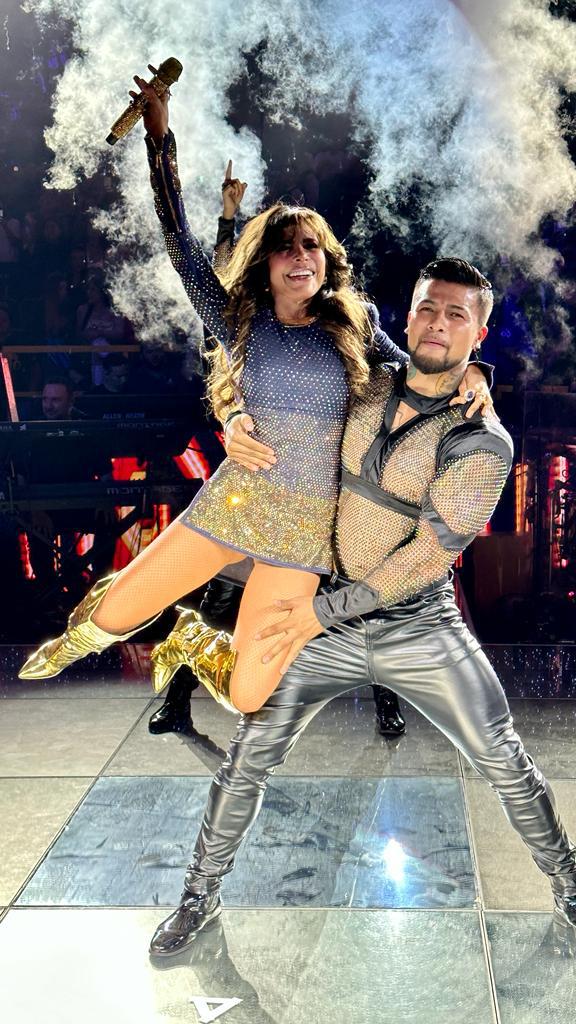 $!Ofrece Gloria Trevi un vibrante concierto a los sinaloenses