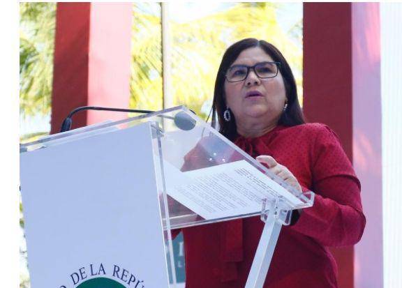 La Senadora Imelda Castro Castro.