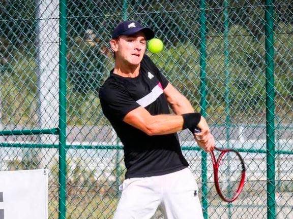 Luis Patiño hace dupla con el italiano Luciano Darderi.