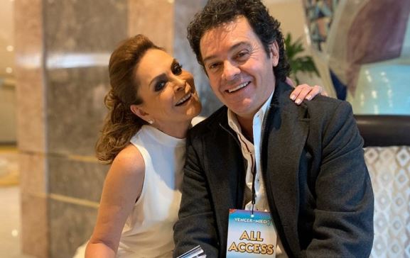 Mara Patricia Castañeda anuncia su compromiso con Iván Martínez