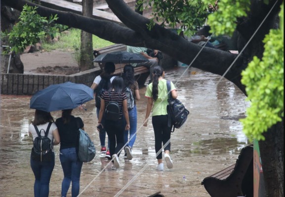 Exhorta Coepriss a extremar precauciones ante temporada de huracanes