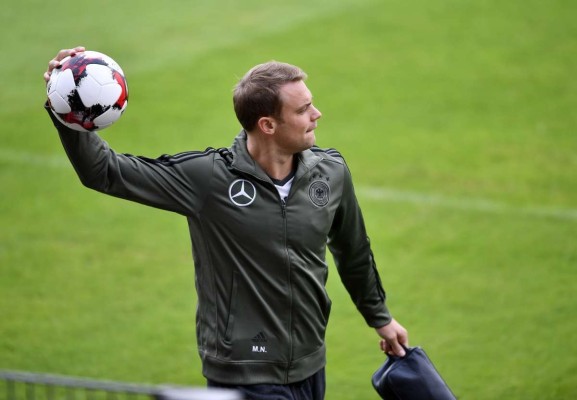Manuel Neuer es el nuevo capitán de la selección alemana