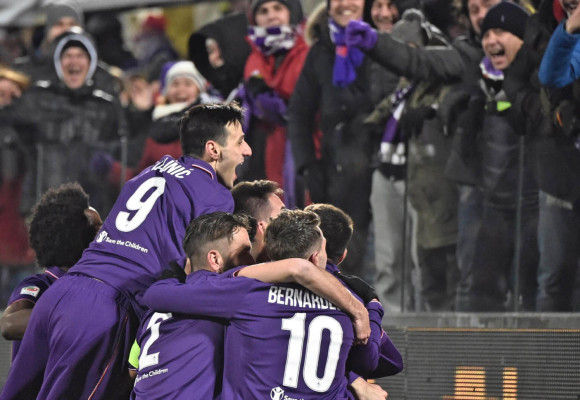 La Juve cae ante Fiorentina y queda presionada en la cima