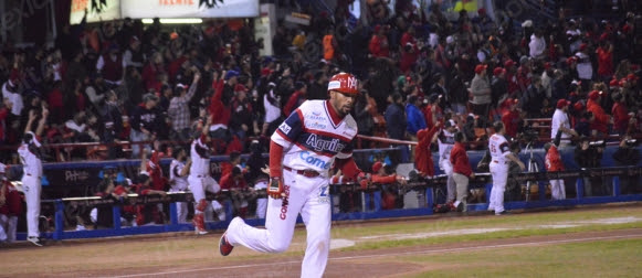 Madruga Águilas a Mayos y toma ventaja