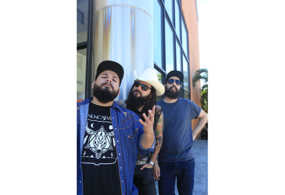 Hoy, Banda Nunca Jamás y su rock agropecuario, abre concierto de El Tri