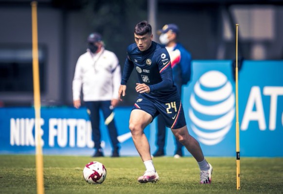 Federico Viñas, jugador del América, anuncia que tiene Covid-19