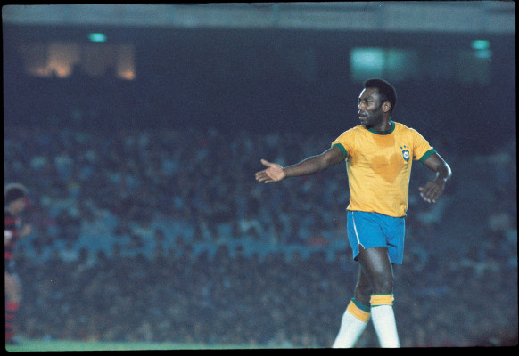 Tres Mundiales, más de mil goles y el mejor jugador del Siglo 20: El Rey Pelé cumple 80 años