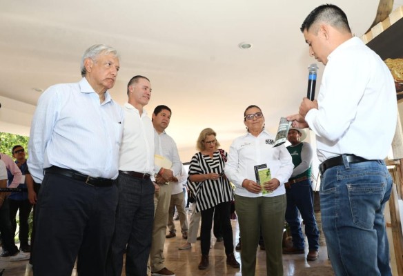 Apoya López Obrador el metrobús en Culiacán: Estrada Ferreiro