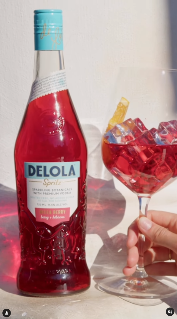 $!Recibe Jennifer Lopez críticas tras lanzar su marca de bebida alcohólica llamada ‘Delola’