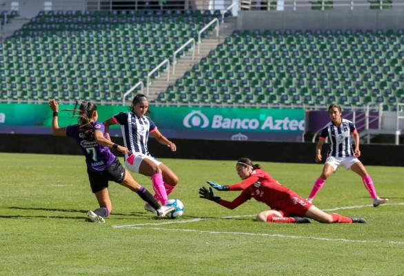 Rayadas de Monterrey le propina dura derrota al Mazatlán FC Femenil.
