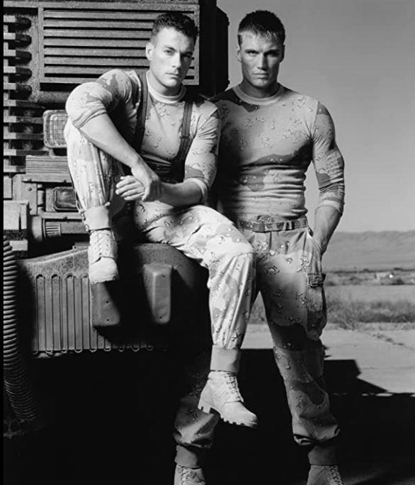 $!Junto al actor Dolph Lundgren protagoniza la película El Soldado Universal, en 1992.