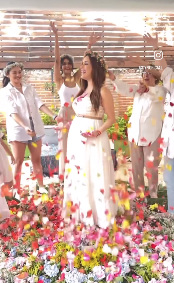 $!Disfruta Cynthia Rodríguez del Baby Shower de su hijo León