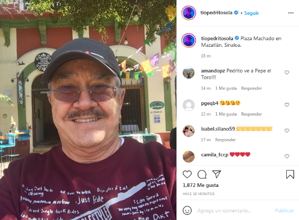 Pedro Sola en la Plazuela Machado en Mazatlán.