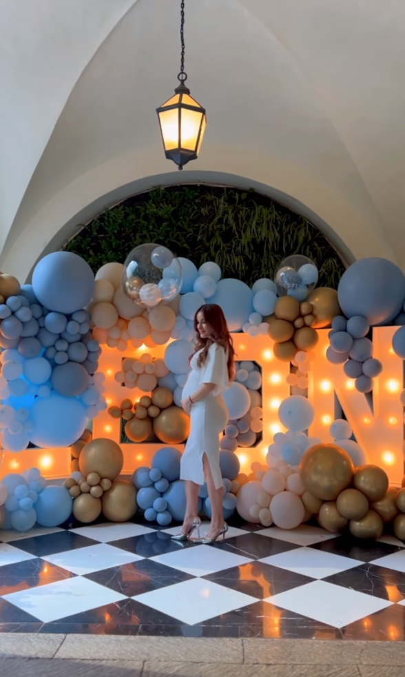 $!Disfruta Cynthia Rodríguez del Baby Shower de su hijo León