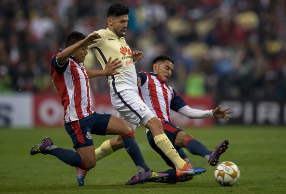 Chivas rescata valioso empate en el Azteca