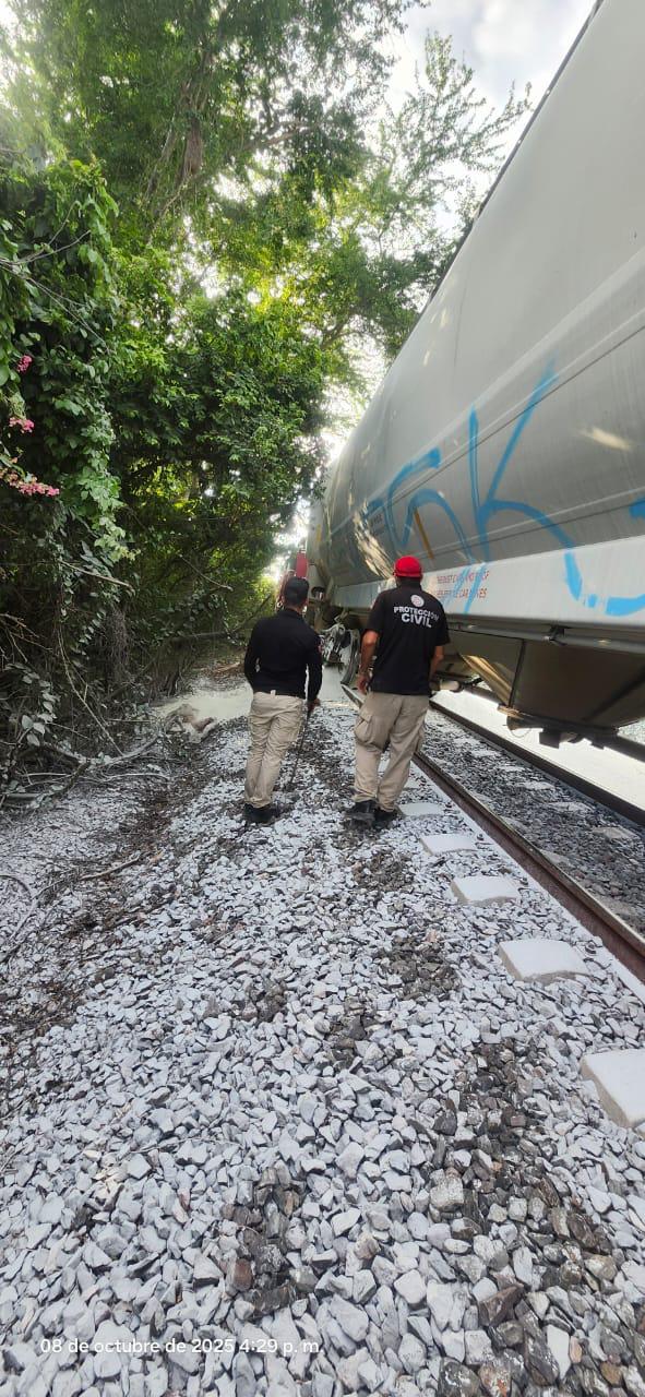 $!Choque entre locomotoras deja a dos hombres heridos, en Escuinapa