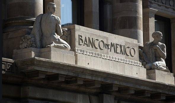 Gobernadores del Banxico ven política monetaria insuficiente para controlar inflación