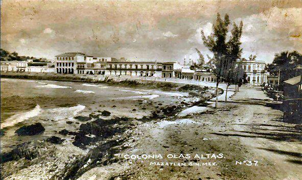 En 1914, durante la Revolución Mexicana, Mazatlán fue la primera ciudad de América en ser bombardeada desde el aire