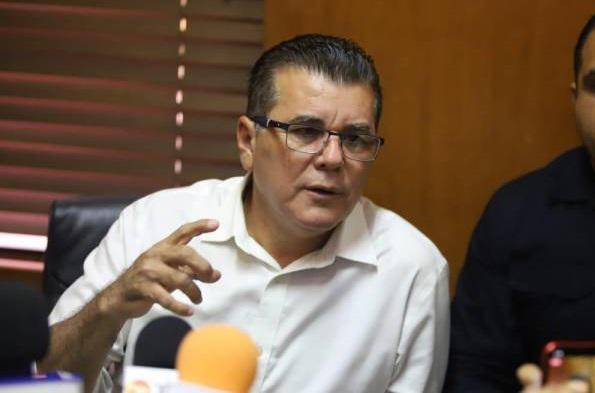 Édgar Augusto González Zataráin dijo desconocer la procedencia del documento que fue entregado.