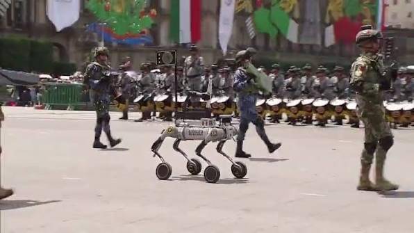 El robot cuadrúpedo está diseñado para reconocer, detectar y neutralizar artefactos explosivos improvisados sin exponer directamente al personal militar.