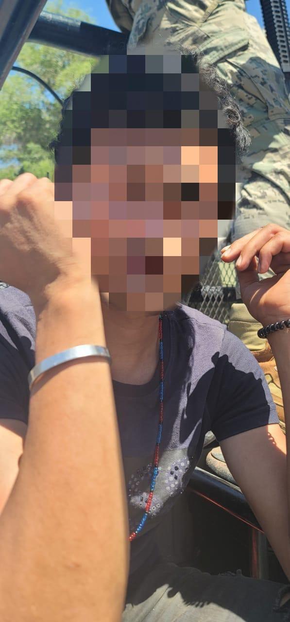 $!Detiene Marina a cinco civiles y asegura vehículos, arsenal y municiones en Culiacán