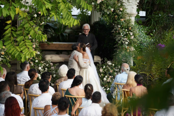 $!Hasta el momento se desconoce la identidad del novio.