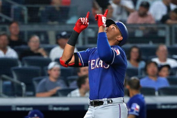 Ronald Guzmán sería el primera base titular de Texas en septiembre