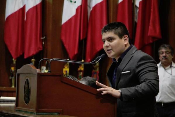 Se registran hermanas de Diputado Pedro Lobo para buscar diputación plurinominal